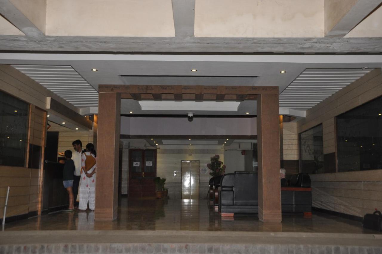 Hotel Pams Mayiladuthurai Exterior photo